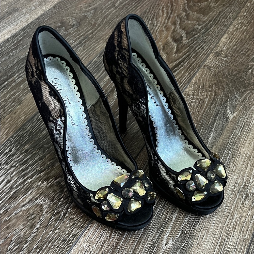Lulu Townsend Elegant Black Lace Peep-Toe Heels